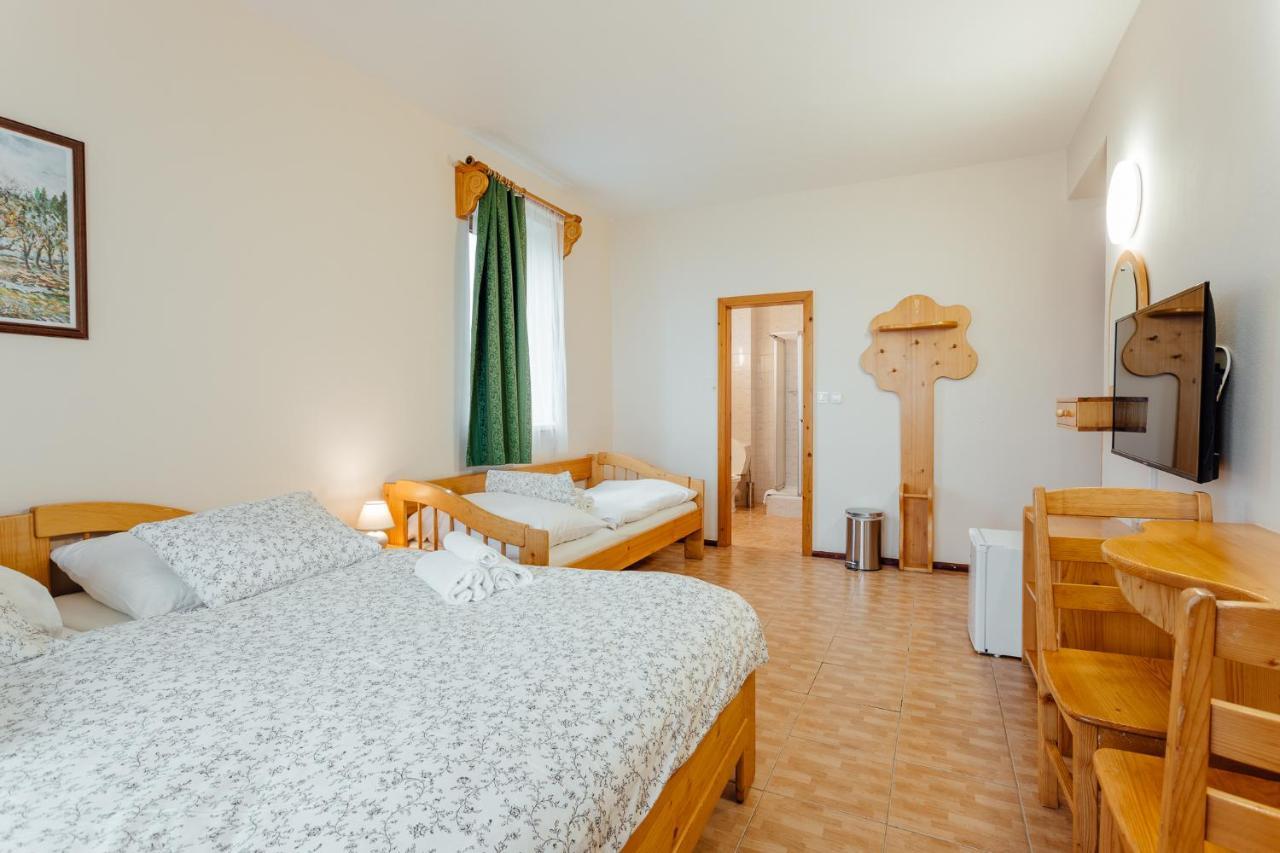 Penzion Topky Hotel Banská Štiavnica Eksteriør billede